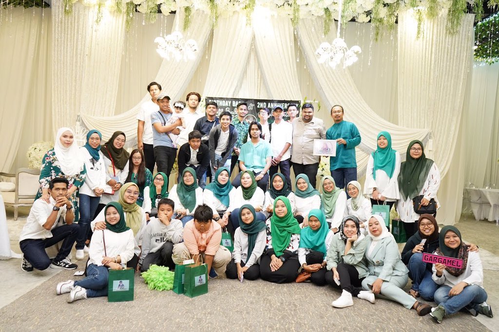 Bahranators_'s tweet photo. 3 years and still counting. happy anniversary Bahranators 💚 https://t.co/o8zvJEgQO8