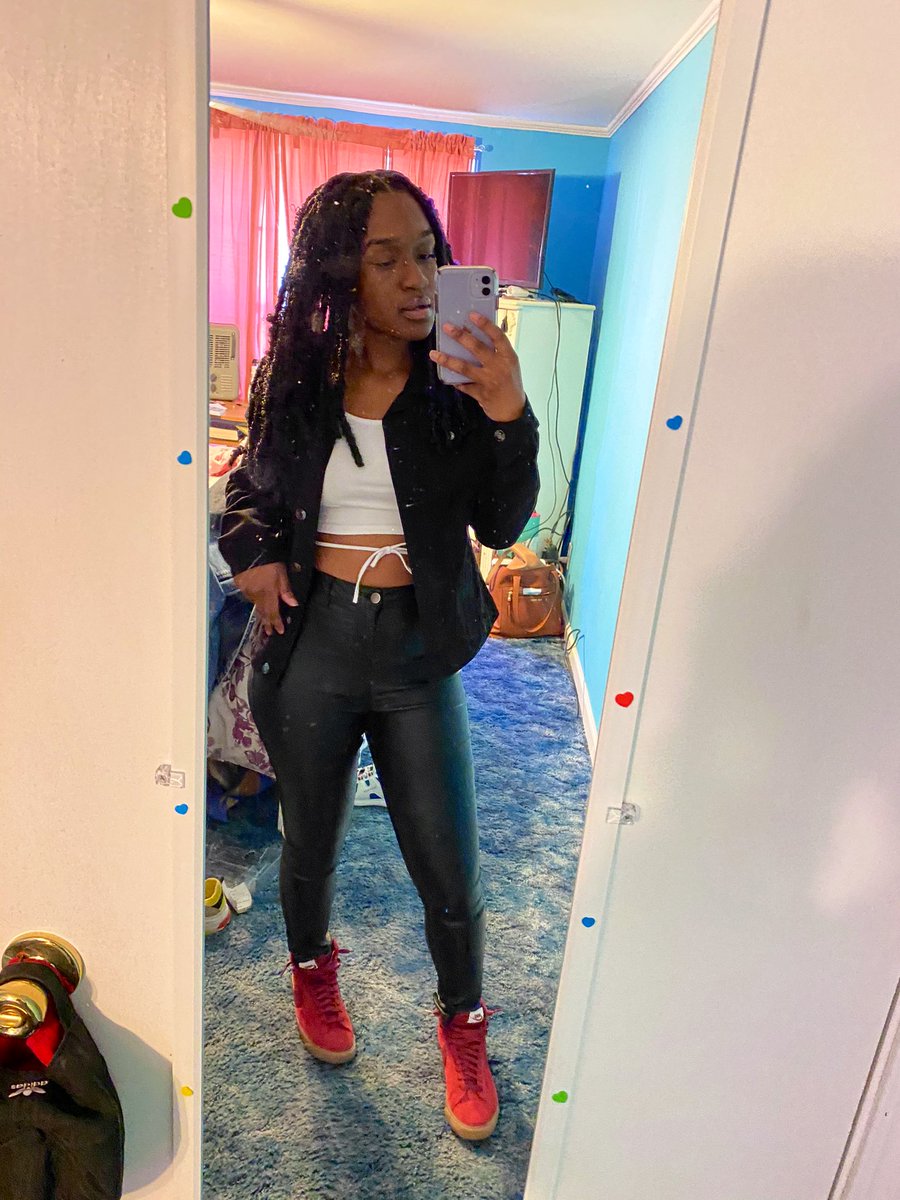 hlexis3's tweet photo. How much have you changed over three years? 🤷🏾‍♀️🤩 https://t.co/oDbChgXgtK