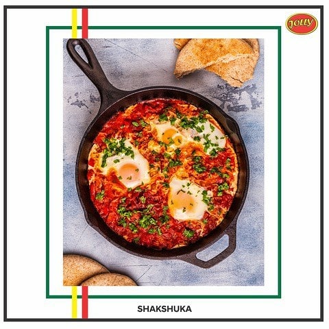 JollyJollof's tweet photo. Did you know that adding your jolly jollof paste to your Lebanese cuisine is the new attraction this season?  
#hummus #beirut #nigerianfood #snacks #menu #shopnow #instafood #restaurant #foodlover #gastronomia #redbeans #foodphotography #foodstagram #jerkchicken #jollof https://t.co/Nc2InyiXMx
