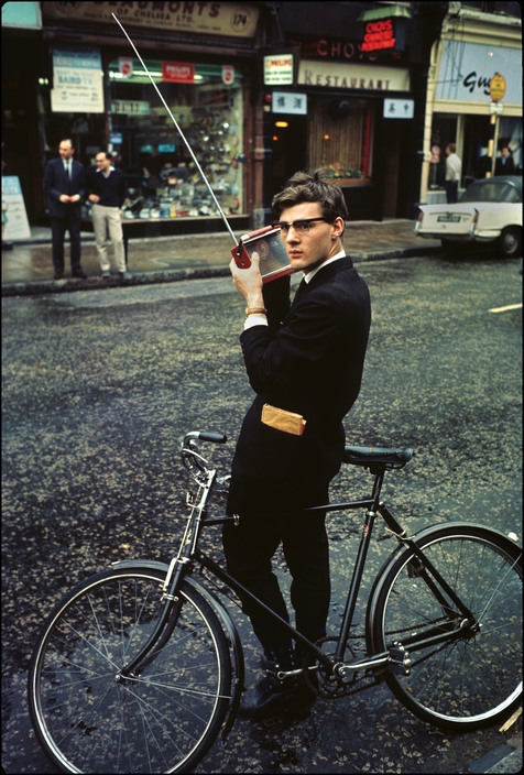 Altcini_'s tweet photo. King’s Road. London 1965 by Ian Berry https://t.co/VmbcGey2qc