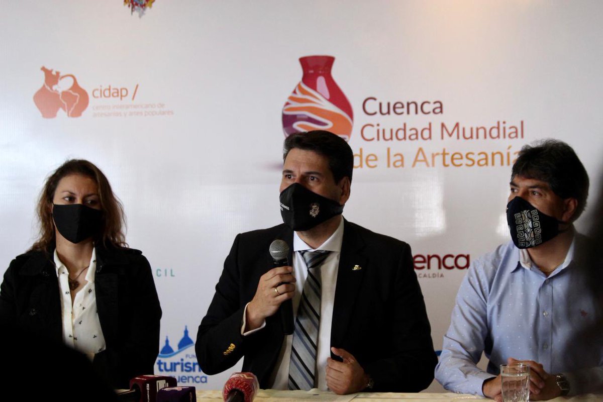 pedropalaciosu's tweet photo. Cuenca fue designada como Ciudad Mundial de la Artesanía. 

Hoy informamos esta buena noticia, que traerá muchos beneficios a nuestros artesanos y habitantes. 

Y en la noche se oficializará este reconocimiento del Consejo Mundial de la Artesanía.

#CuencaArtesanal 
#CuencaUnida https://t.co/OsLmvsoZK2