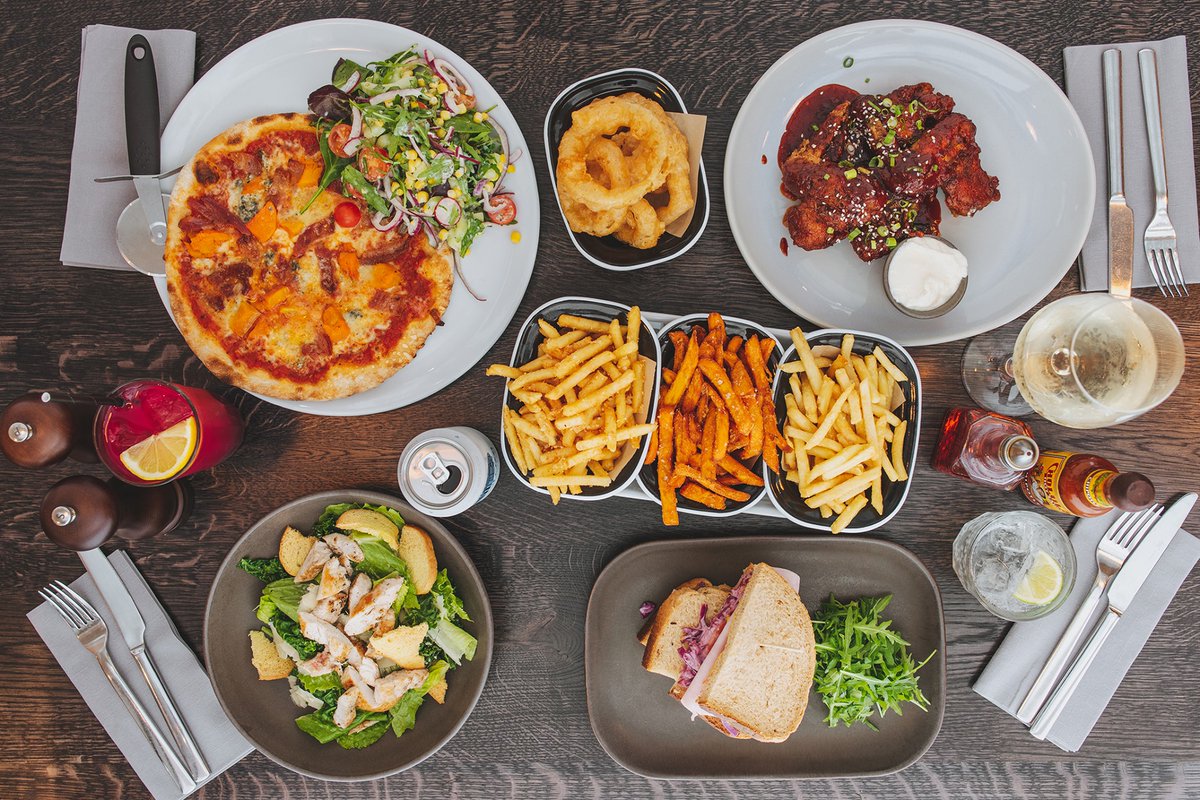 Candy Bar & Diner tweet media