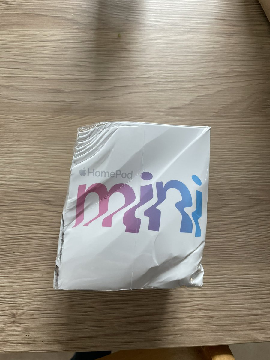 CapitaineSeb's tweet image. Merci @DHLExpressFr pour cette livraison, toujours au top 🙄@AppleSupport @MacGeneration