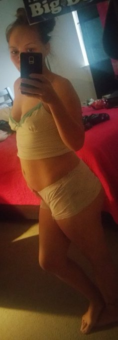 #Me #Morning me at a few months pregnant. I am now currently 32 weeks along. #HereForAGoodTime #NotALongTime<a href="/tag/me"class="tags">#Me</a><a href="/tag/morning"class="tags">#Morning</a><a href="/tag/notalongtime"class="tags"><span>#notalongtime</span></a><a href="/tag/hereforagoodtime"class="tags"><span>#hereforagoodtime</span></a>