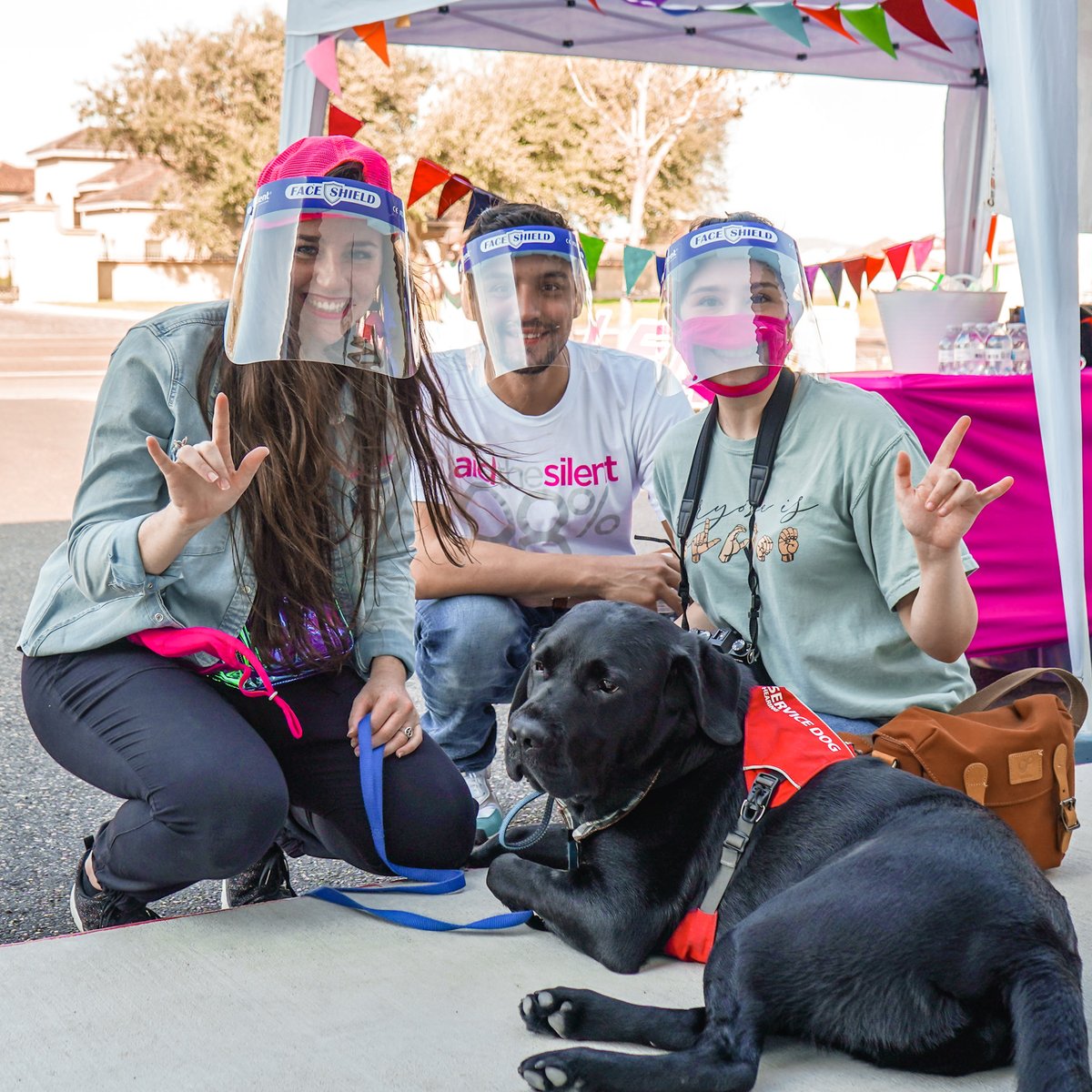 On Saturday, Nov. 14, <a href="/AidtheSilent/">Aid the Silent</a> and Disability Chamber of Commerce, Rio Grande Valley partnered with the <a href="/utrgv/">UTRGV</a> Department of Communication Sciences and Disorders to host a multidisciplinary pop-up hearing aid clinic free of cost, to the pediatric population across the RGV!🤩