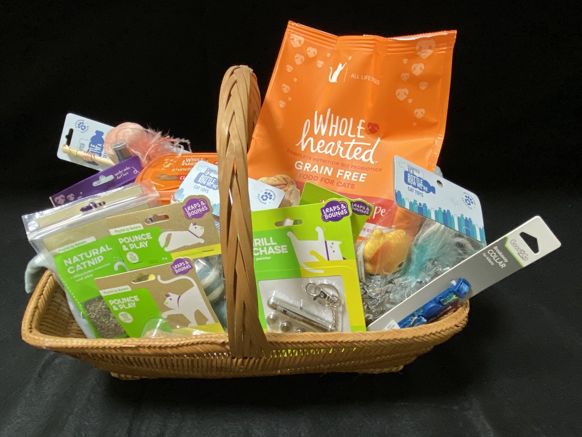 staughumane's tweet photo. Our #PinUpPaws Party is this Thurs. Nov. 19! Grab your tickets at https://t.co/s2ORJdZvBv for a chance to win on a dog basket from @DOGTOWNUSA_, handmade lap quilt, and cat basket from @Petco! You can find these items and more at https://t.co/DAHidxYKpF. https://t.co/pHUi27lR2X