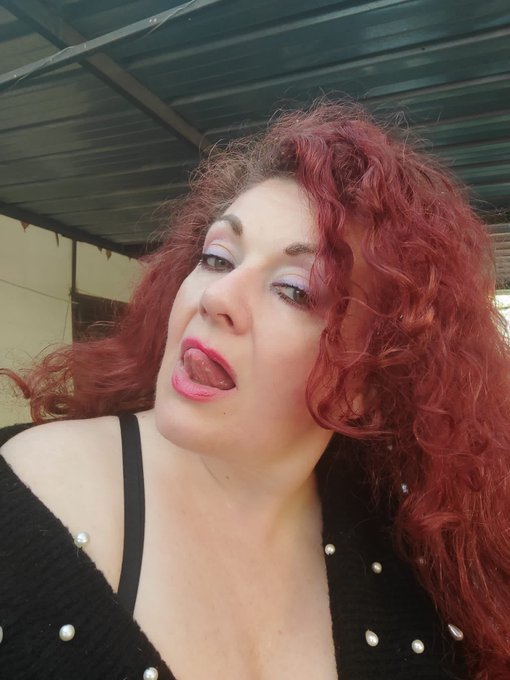 Porcelloni vi aspetto questa sera alle 21.45 su cam4 per interagire con me🔥 https://t.co/N4dQJwcYgu<a href="/tag/newprofilepic"class="tags"><span>#newprofilepic</span></a>