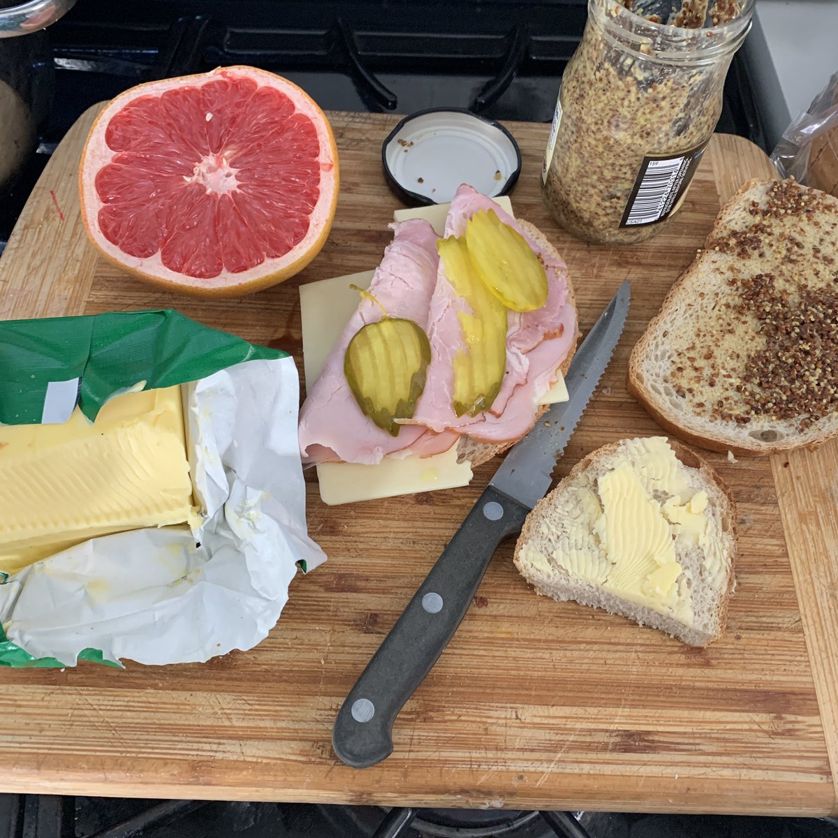 Minstr0Interior's tweet photo. I didn’t think this tweet would have anything after the part three. Timing is pretty amazing in life. Here is my darling daughter yummy #sandwich. https://t.co/RUiZSww1GT