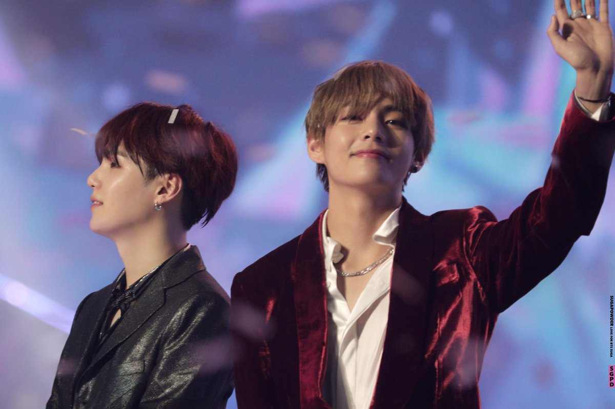 exhibit O ( @taedayz said they look like the couple that won the hunger games & i can't get it out of my head)