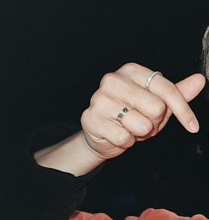 jonjalji's tweet photo. appreciation tweets for jihoon's beautiful hands((fingers))🥰✨ ; https://t.co/xorO3UYKyL