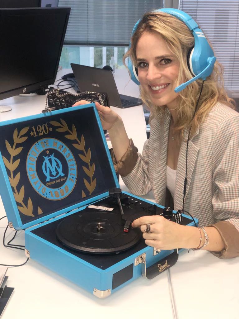 beinsports_FR's tweet image. [🎁CONCOURS #SalonVIP] 
🔁 RT pour tenter de gagner une valise avec platine vinyle et casque de gaming 100% OM !
👉 Follow  @beinsports_FR pour jouer 😉

📺Antoine Duléry sera l'invité de @Claire_Arnoux à 19h00 sur beIN SPORTS 1