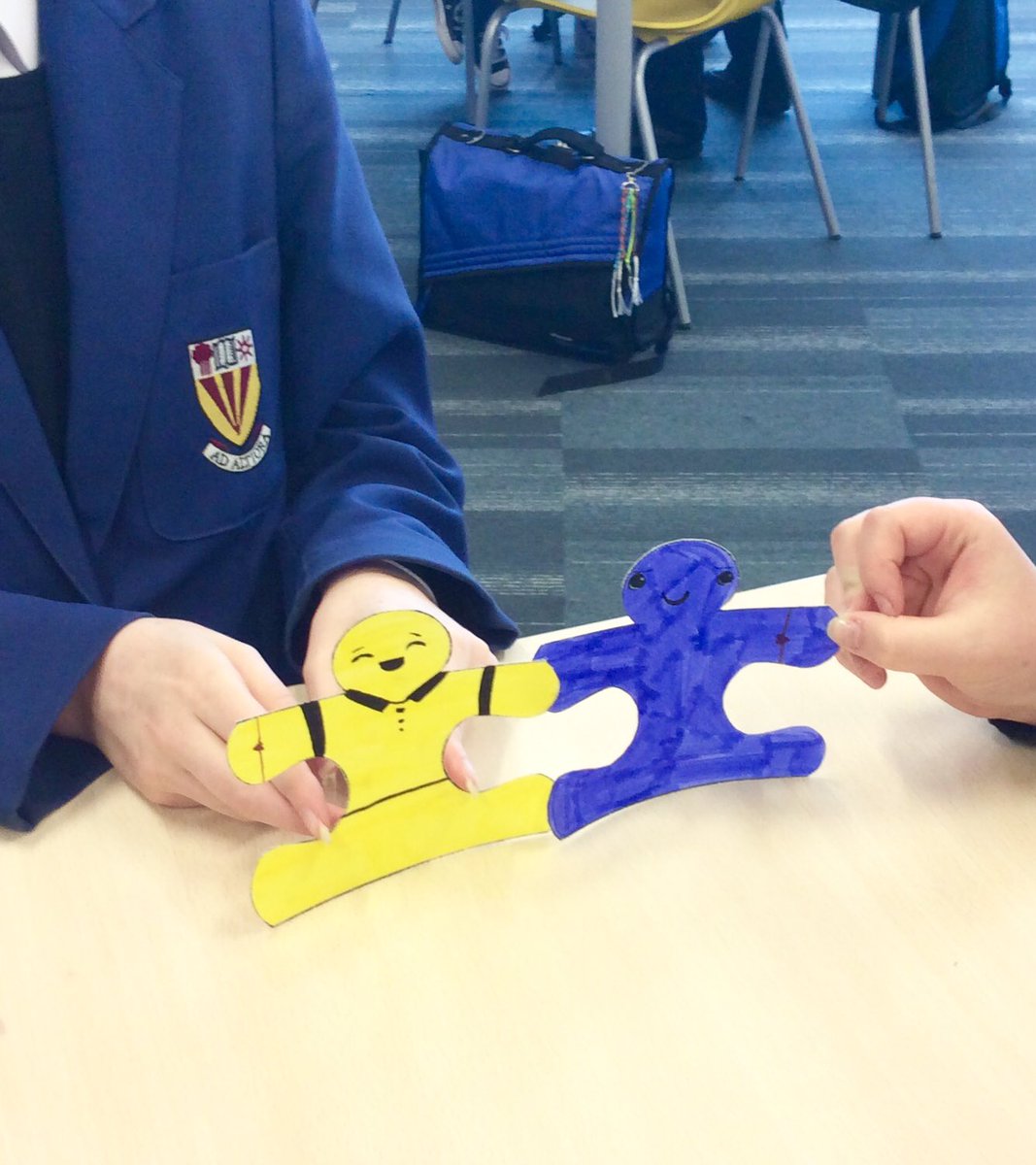 BrechinHighLib's tweet photo. #EveryoneFitsInHere #AntiBullyingWeek #BrechinHighValues #CraftsClub #ThisIsBrechin https://t.co/bmFTNRTEUt
