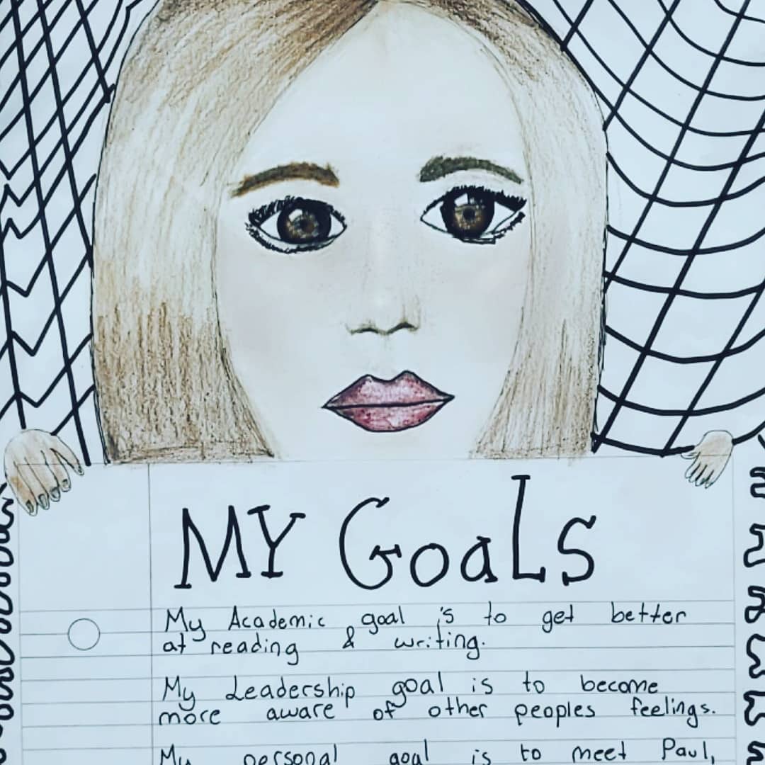 learningwperks's tweet image. How cute is this goal setting activity!? I came across these examples from a lesson I did with students at my last school @EarlGrey118 🖤 I think I&apos;ll bring this back into the classroom, the kids loved presenting their goals in this adorable way! 
#goaldiggers #7habits #goals