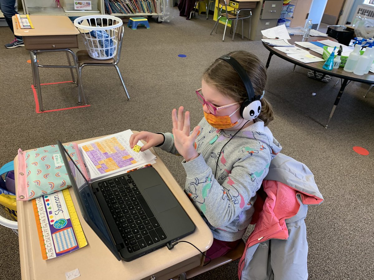 SixTenPrincipal's tweet photo. Math partner games in breakout rooms made @CathyWiddop’s second grade classroom sound like old times. Kids laughing, loving, and learning! So many skills being practiced. Way to go, Hawks! #MHHawkStrong https://t.co/XlgH8H1nWm