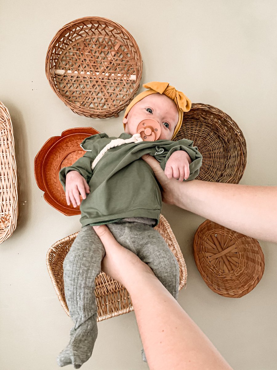 kaylodg's tweet photo. How did I make such a perfect baby!!! Happy one month little love 💗 https://t.co/m9IM8dcQgb