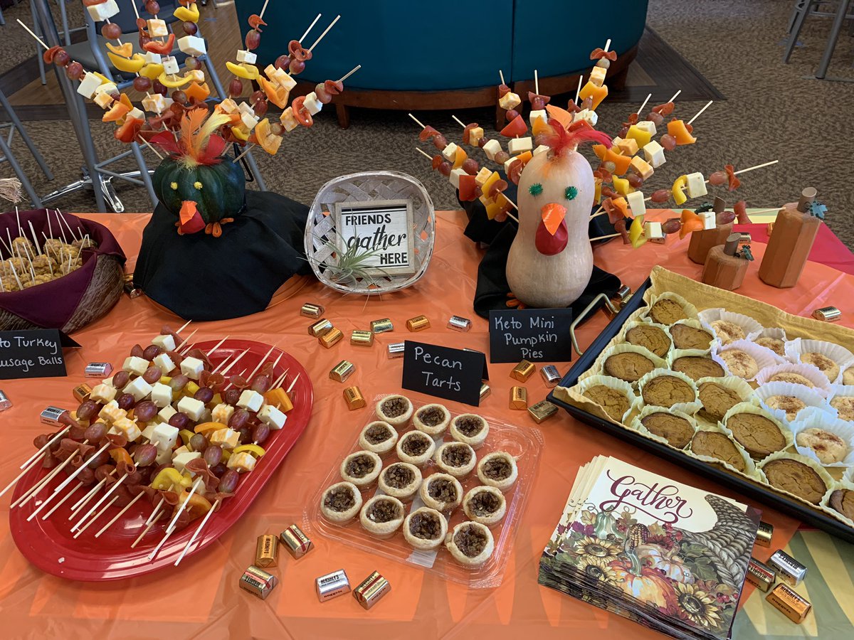 MandyatSchool's tweet photo. We are ready for today’s Lunch &amp; Learn @ProsperRogersMS!! So thankful for our staff and their never ending love for learning! @DelaineUlmer @PISDEdtech #transformprosper #prosper4ward https://t.co/60VvSNoYnI