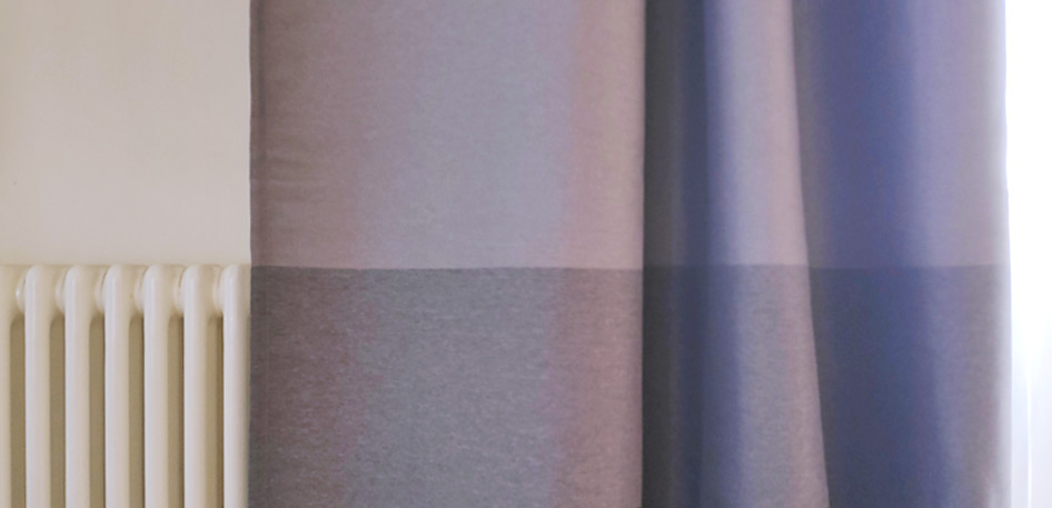 I recently hemmed my ikea curtains so that the color border lines up with the radiator, and oooh, I'm so proud of myself and it looks soooo damn nice (‾∀‾)