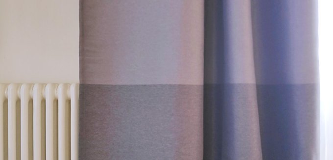 I recently hemmed my ikea curtains so that the color border lines up with the radiator, and oooh, I'm so proud of myself and it looks soooo damn nice (‾∀‾) 