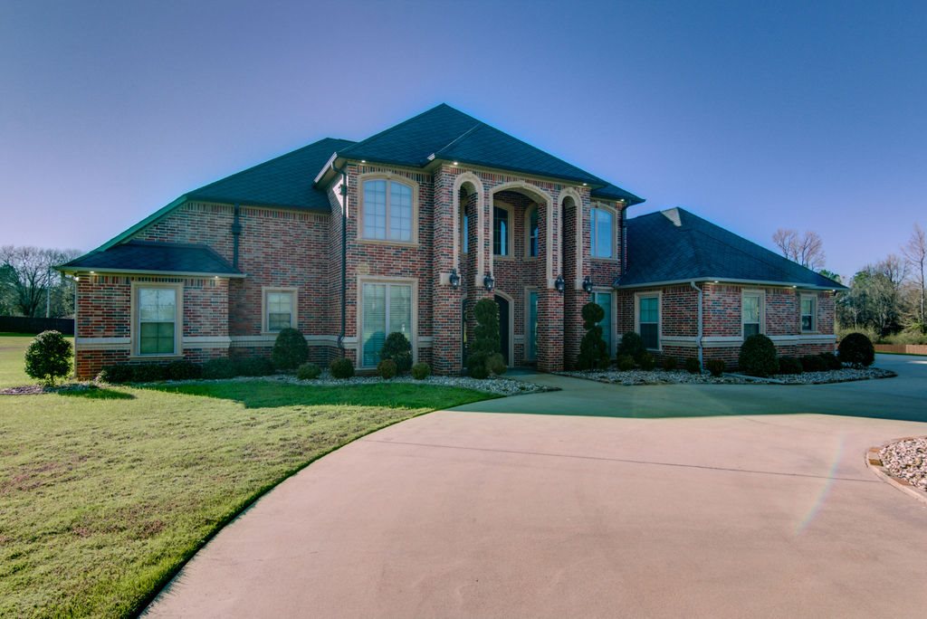 SteveRaffaelli's tweet photo. We are looking for a buyer on 3515 Hastings Crossing Rd #Texarkana #AR  #realestate https://t.co/Z3oK2uwbth https://t.co/I1xWvg4xOs