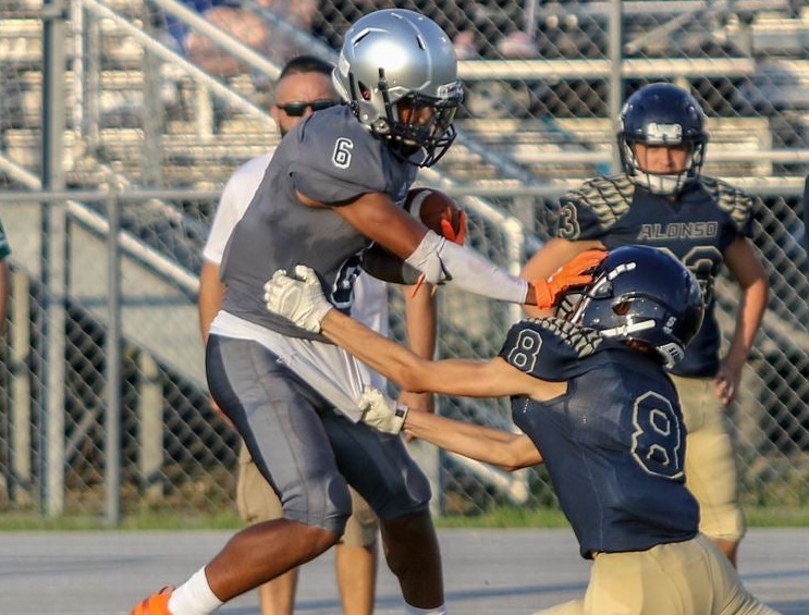 PrepRedzoneFL's tweet photo. Athletes Are Being Noticed – Statewide. https://t.co/tWAnzXzLnW @mdcabulldogs @IsaiahB7878 @CedricHawkins21 @regular_leroy4 @csidefootball @JordanOladokun @GaitherFootbal1 @RHSPAthletics @in_huddle @PrepRedzone @SFHSSports https://t.co/Ss6EBIdCHz