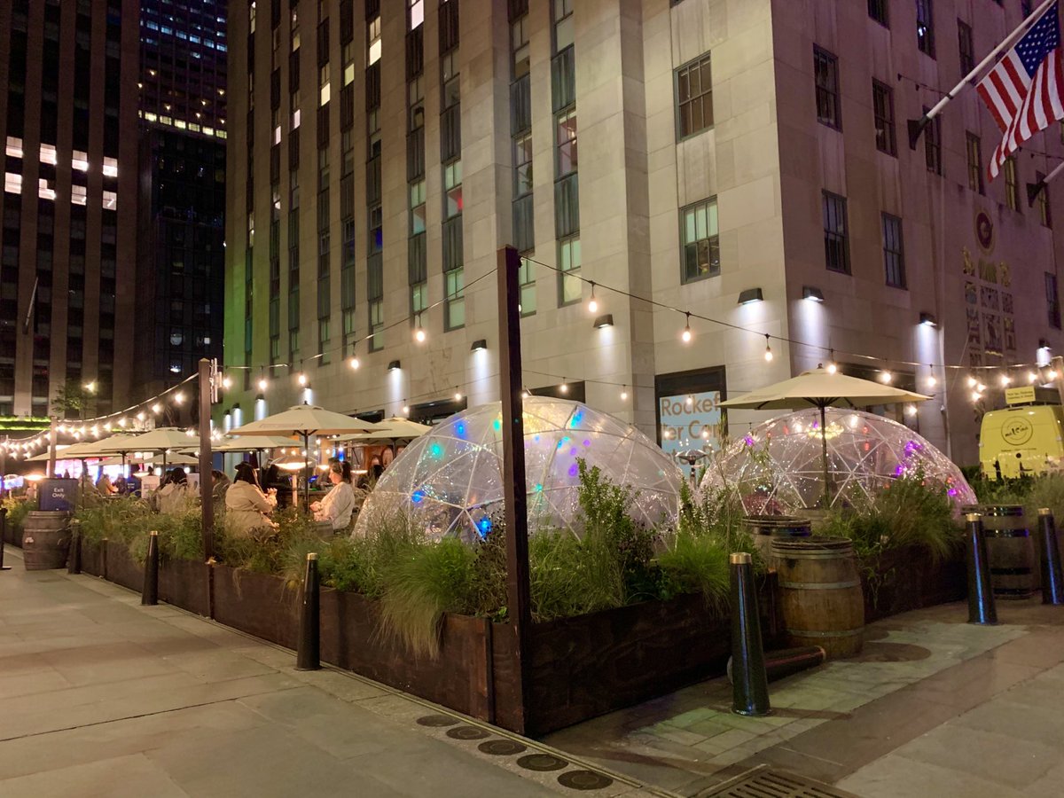 AnneLiseTravels's tweet photo. Bubble dining is floating into New York. #openstreets #nycoutdoordining #covidstoriesnyc #bubbledining @citywinerynyc @cafedusoleilnyc @nycgoโฉ https://t.co/0n0p8RN6AE