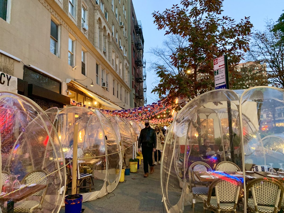 AnneLiseTravels's tweet photo. Bubble dining is floating into New York. #openstreets #nycoutdoordining #covidstoriesnyc #bubbledining @citywinerynyc @cafedusoleilnyc @nycgoโฉ https://t.co/0n0p8RN6AE