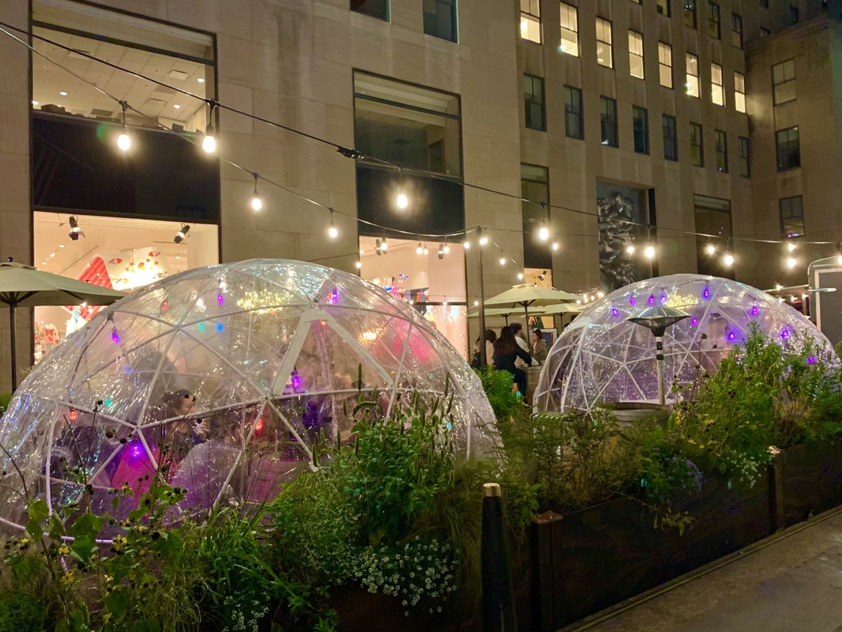 AnneLiseTravels's tweet photo. Bubble dining is floating into New York. #openstreets #nycoutdoordining #covidstoriesnyc #bubbledining @citywinerynyc @cafedusoleilnyc @nycgoโฉ https://t.co/0n0p8RN6AE