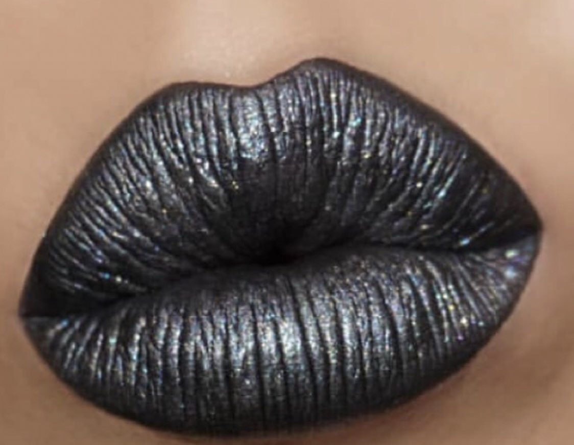 SWLCollection's tweet image. Pistol! A sparkly matte lipstick! Can you rock it? swlcollection.com/products/pistol
