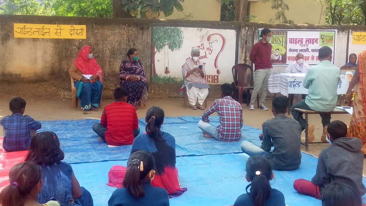rvarshar's tweet photo. Discussion held with parents, teachers and adolescent girls &amp; boys to build awareness and make communities sensitive towards the issue of violence against children and cases of violation of child rights, with support from Childline &amp; @ActionAidIndia #EndViolenceAgainstChildren https://t.co/qOznkvKVZW