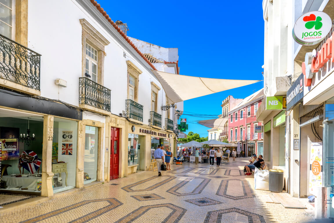 The city of Faro, where I was born. Again, right on the edge of the sea and a strong connection to maritime living, even though tourism is now one of its main industries.Its name comes from the Arabic "Al-Harun", a dynasty that ruled it during the Al-Andalus period.
