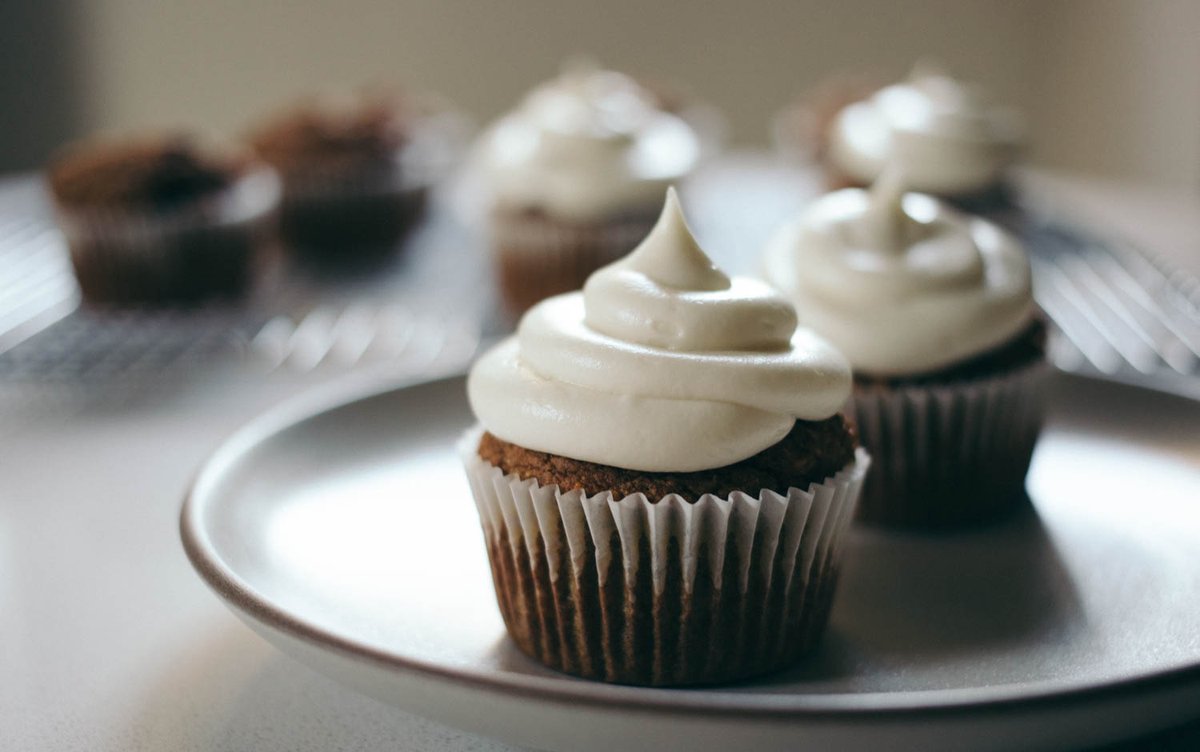 *NEW* recipe now live on <a href="/romcomfest/">Romantic Comedy Fest</a>: Pumpkin Bran Cupcakes inspired by SILVER LININGS PLAYBOOK. romcomfest.com/blog/siver-lin… #romcom