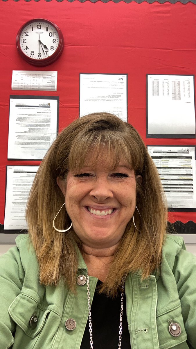 glazeanita's tweet photo. @MsHustonRocks @hseateachershse @ISTAmembers #greenforme https://t.co/JrKowrrOxV