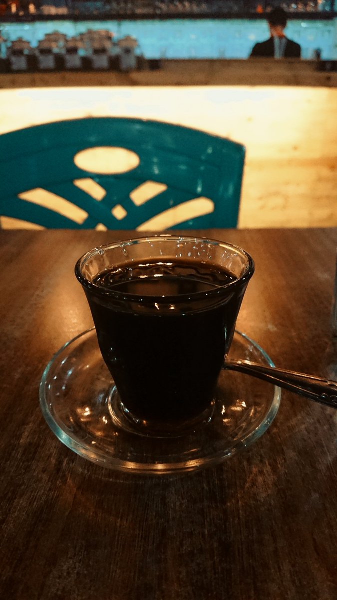 vavadharahap's tweet image. Ingin ini itu, seketika batal selesai ngopi.

Zona 23:59