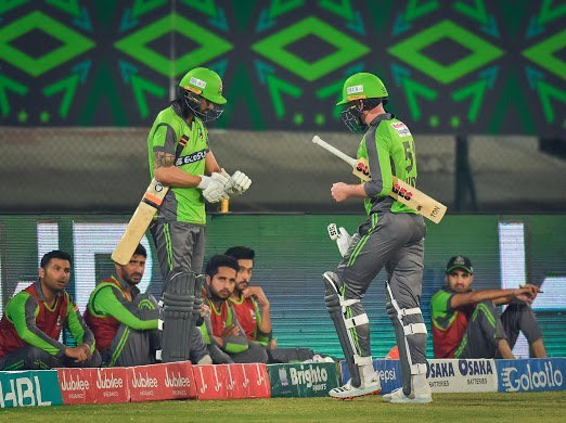 RNNPakistan's tweet photo. PSL V Final: Karachi vs Lahore
LQ 134/7 in 20 overs
Tamim Iqbal 35
Fakhar Zaman 27
Waqas Maqsood 2/18
Umaid Asif 2/18
Arshad Iqbal 2/26
Photo by @thePSLt20 

#PhirSeTayyarHain #PSLV #KKvLQ #PSL2020Final https://t.co/szK9P4VkRu