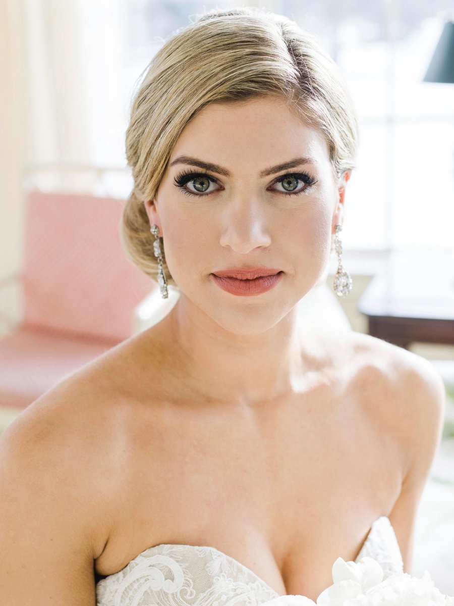 WarPaintMakeup's tweet photo. Romantic, Classic, and Elegant 💕
Hair by #ArtisanMariah
https://t.co/uedJu0DLHH
#warpaintbeauty #beautyagency #WPIBride https://t.co/7uRy5VJOau