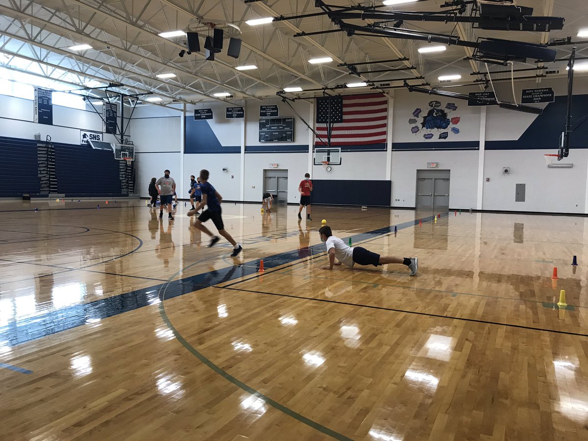MrsManchePE's tweet photo. Students create their own game for my final - since I will be on maternity leave soon we are starting today. So much fun seeing what they create. https://t.co/9nWaZVjjpY