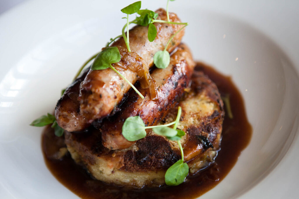 Treat yourself this weekend to one of your favourite Brasserie dishes as a takeaway! We also have draft beers available for just £2.50 per pint 🍺 

Orders must be placed by 5pm the day prior, collection available Friday &amp; Saturday. #Takeaway

Learn more: loom.ly/iz6kF2Y