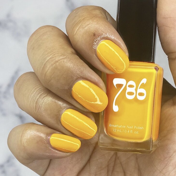 A five star review states: "Normally I don't like yellow tones because they're never made right for my skin tone and undertone. However, I found this looking gorgeous complimenting my golden olive skin color! -Zainudin⁠

@kdaniellenails #786cosmetics