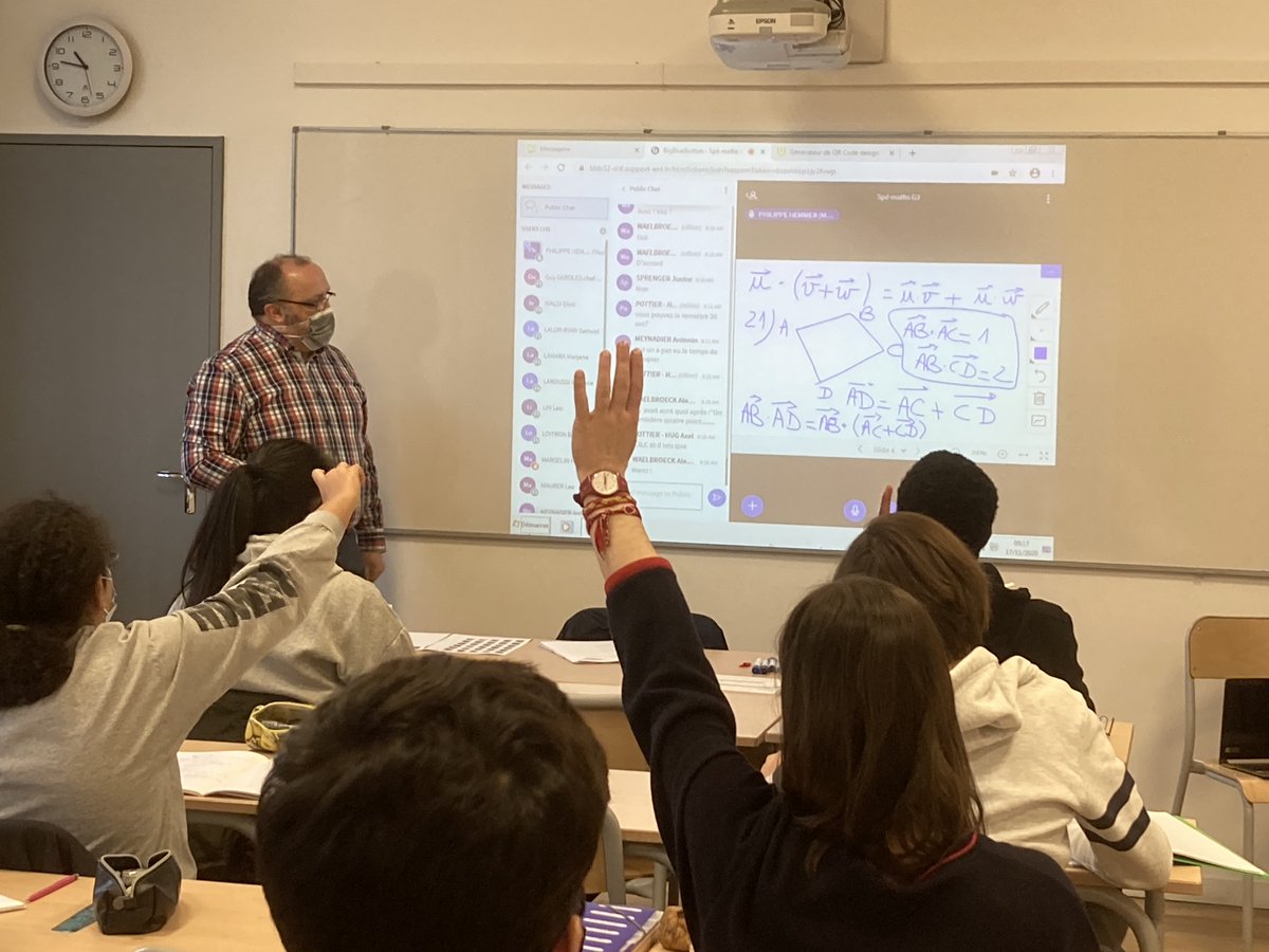 isabelle_rocca's tweet photo. Ce matin au lycée Arago #paris12 avec @CKerrero pour voir comment assurer la #continuitépédagogique grâce à l’enseignement hybride synchrone. Malgré les défis techniques et pédagogiques, professeurs, parents et élèves suggèrent de généraliser l’#HySy dans tout #Paris.
#Education https://t.co/QMnwvhzzPT