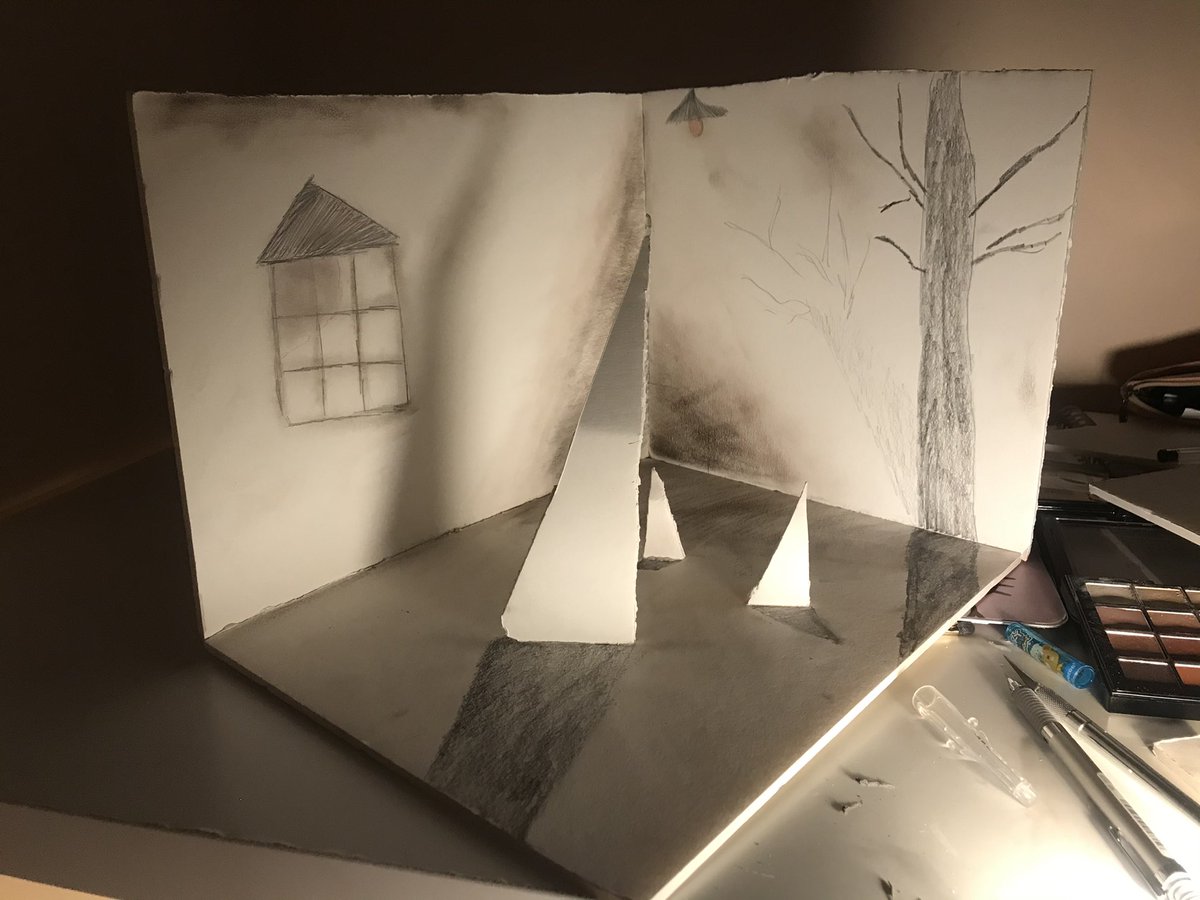 ArtsHofstra's tweet photo. Today we have Xintong Li’s Cast Shadow sculpture for Professor Devine’s Three-Dimensional Design class!

#hofstrafinearts #hofstrafineartsdepartment #hofstra #hofstrauniversity #hclas #threedimensionaldesign #castshadow #3d #studentwork https://t.co/WkWARg725y