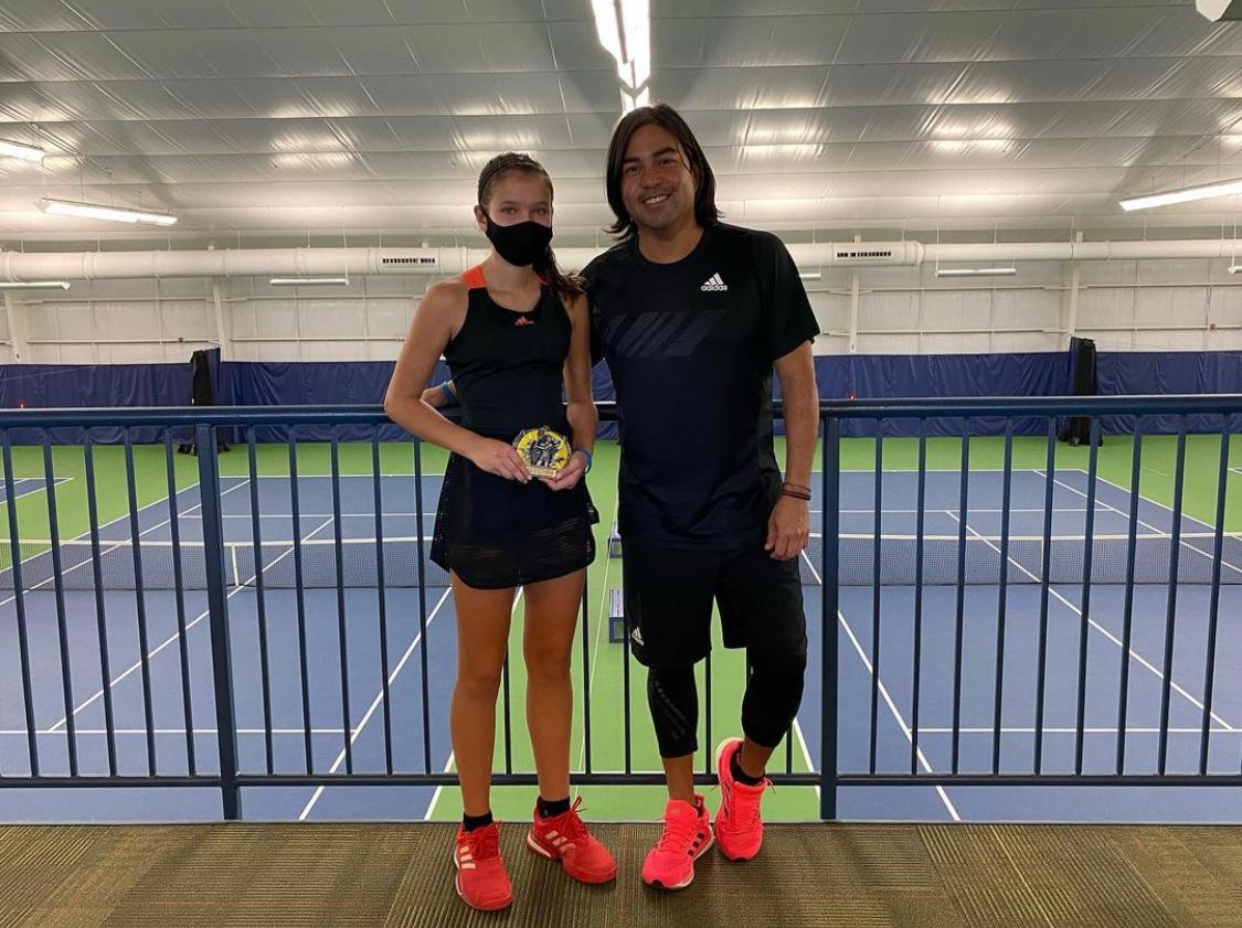 USTAMidAtlantic's tweet photo. That championship feeling 💯 Congratulations to all Juniors who competed! We are Mid-Atlantic Proud!

Thank you to @OSSATennis for sharing these awesome photos with us https://t.co/he9GepQQKm