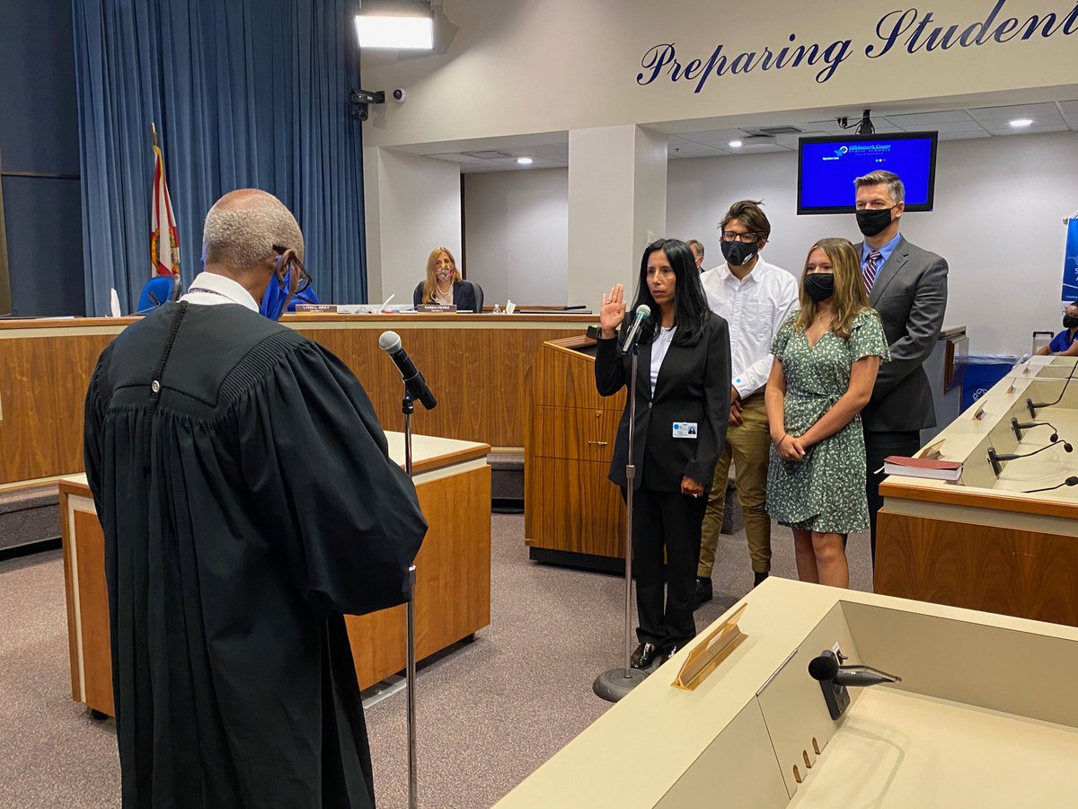 HillsboroughSch's tweet photo. A warm welcome to our incoming School Board Members.

At this morning's meeting Lynn Gray, Henry "Shake" Washington, Nadia Combs &amp; Jessica Vaughn were sworn into office. https://t.co/pCs1gidbWi