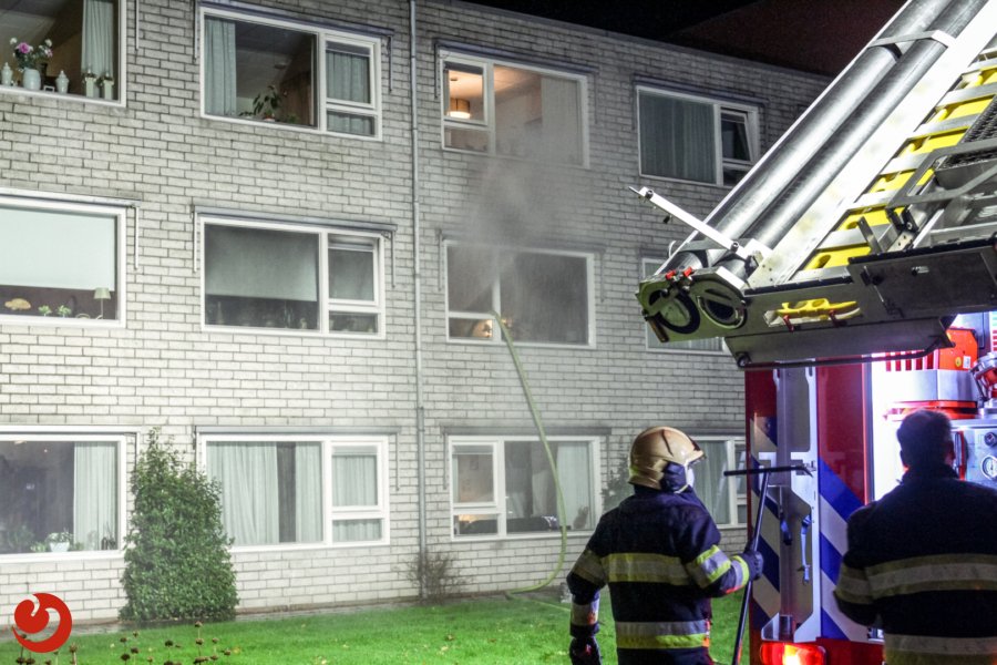 Keukenbrand in woonzorgcentrum - SURHUISTERVEEN – In woonzorgcentrum ‘t Suyderhuys aan de Zonneweide heeft dinsdag aan het einde van de middag een... -..