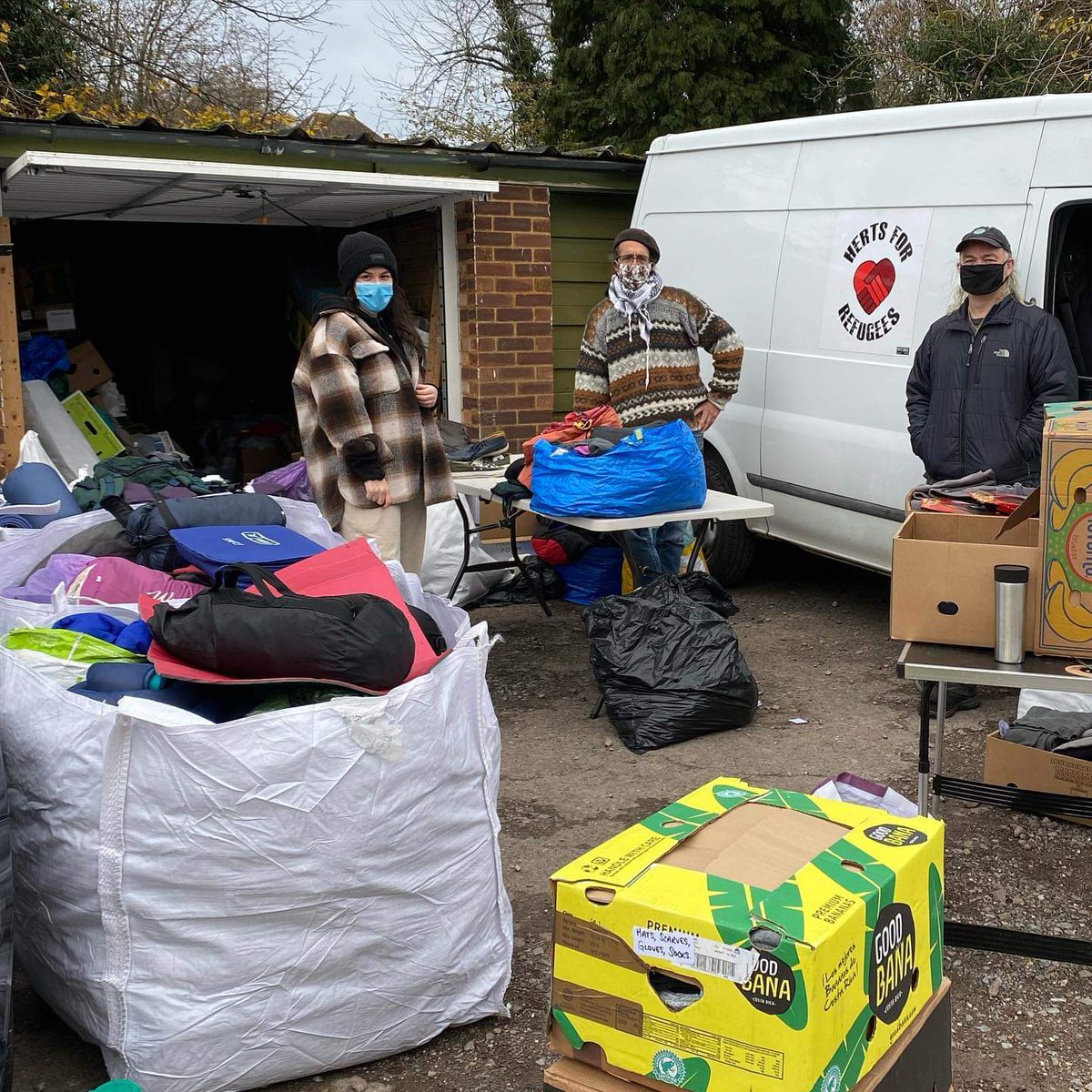 A chilly, but very productive morning’s sort at our HQ. Sleeping bags, blankets, warm clothes, coats, hats, scarves and underwear destined for Northern France.  Thanks to Gemma, Laura, Mark and Angus for their time. #hertsforrefugees #winteriscoming #refugeeswelcome #refugees