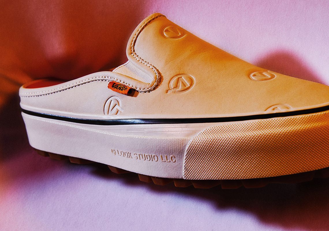 MrYourKicks's tweet photo. LQQK Studio And Vans Vault Celebrate Workwear With Their Second Collaborative Capsule

See more: https://t.co/yr8hw5AJGd

#customvans #vanscustom #paintedvans #vansslipons #handpaintedvans
#customizedvans #customslipons https://t.co/sB1SC55x6S