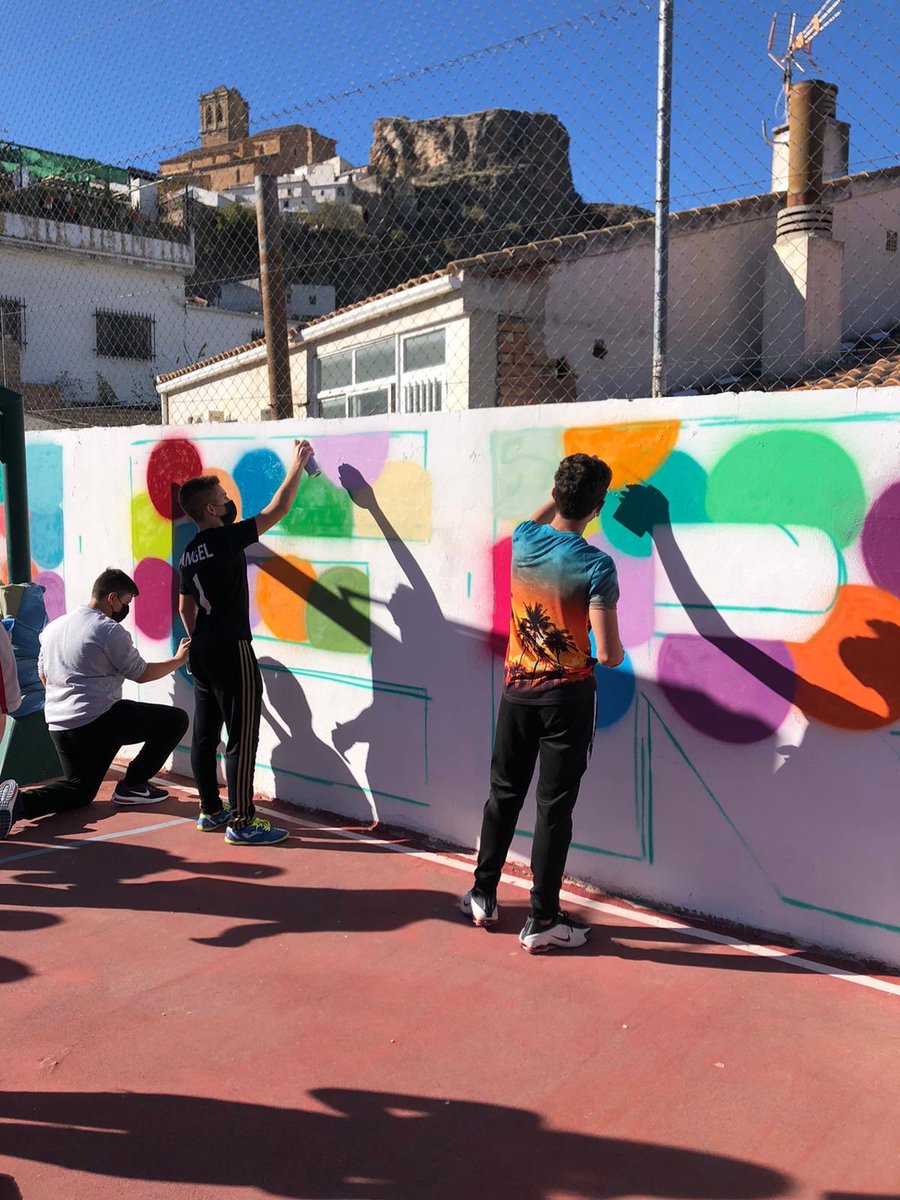 ColeColomera's tweet photo. Proyecto de creatividad en nuestro cole. Nuestros alumn@s me están dejando muy chulo 😁@SrGautier https://t.co/NOZA0XAoUb