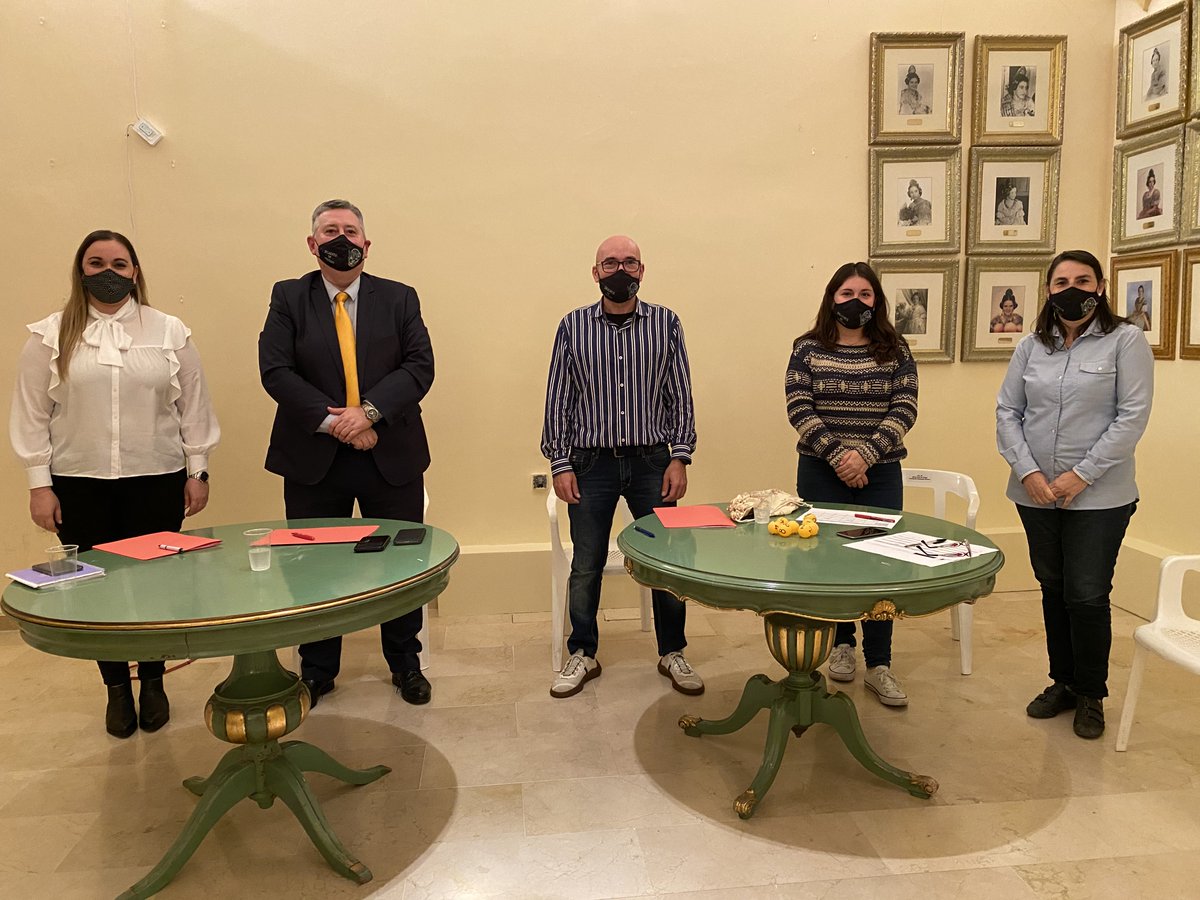 JCF_Valencia's tweet image. 🎭💥 El concurs de #TeatreFaller 2020-2021 de @JCF_Valencia ja està en marxa! El passat dijous vam celebrar el sorteig de les dates d'actuacions.

📌📅 Consulta ací el calendari 👉bit.ly/35FD429

#Falles21 #SomCulturaJCF #LesFallesSomResponsables