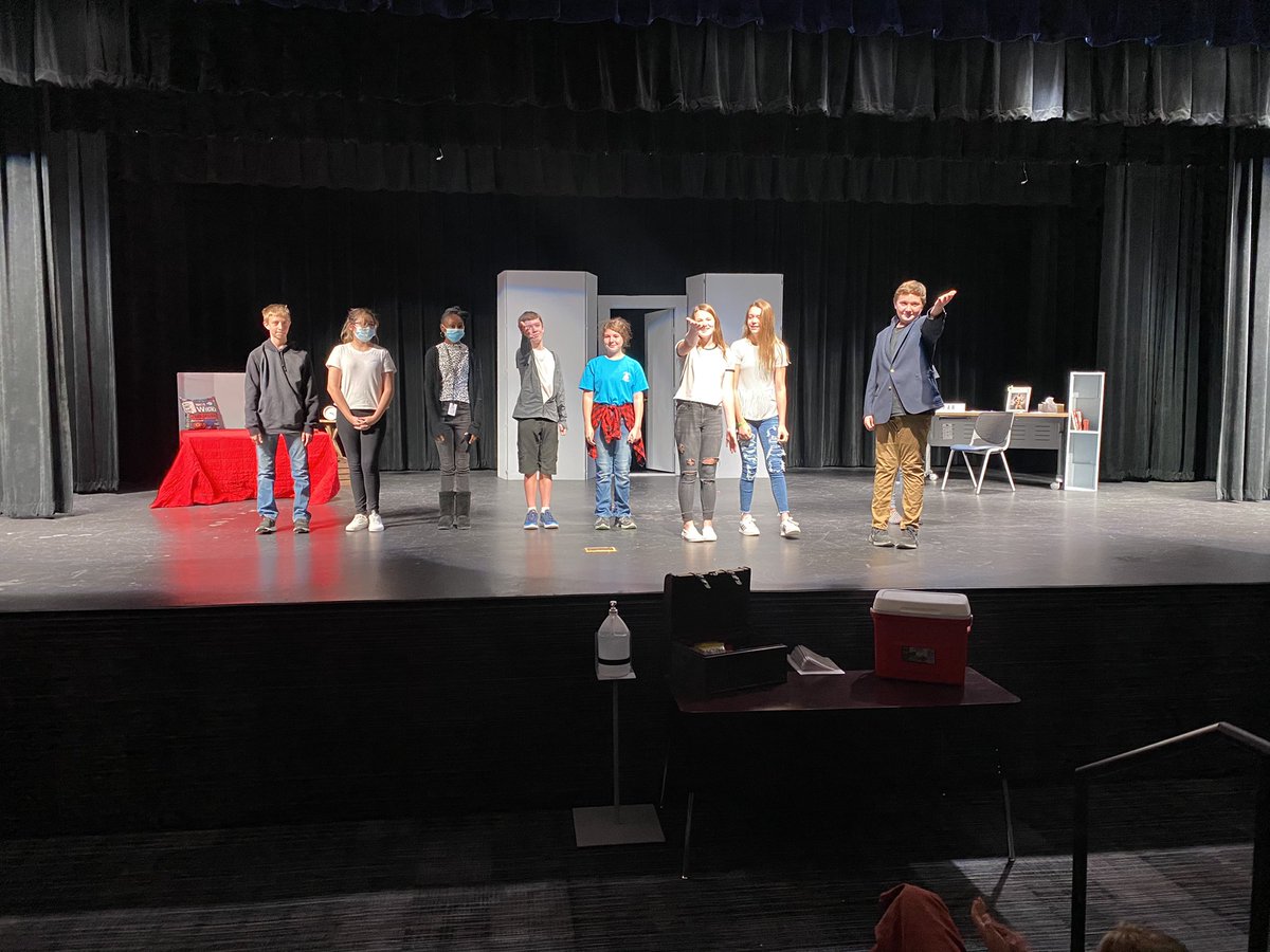 DMPfannstiel's tweet photo. Thank you, @HumbleISD_WLMS @WLMSPerforming Theater 2 students, for inviting me to judge your One Act plays! Day 1 of the all-student-produced-directed-acted action was awesome, and I’m looking forward to tomorrow’s play! Great talent &amp; preparation on display! #WLMSImpact https://t.co/dwJvEXa06Z