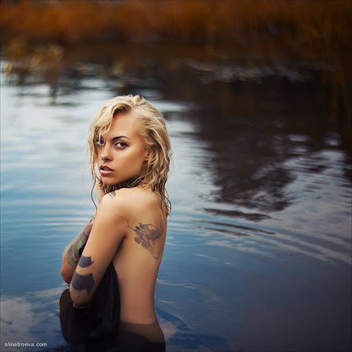 TattooedClaws's tweet photo. The golden haired female slowly removed the last piece of clothing that covered her flawless, naturally tanned skin: and held it too her chest.

An involuntary gasp left her lips as the waters cold touch caressed her exposed hips, sending a small shiver tip-toeing up her + https://t.co/pZFIfpX52i