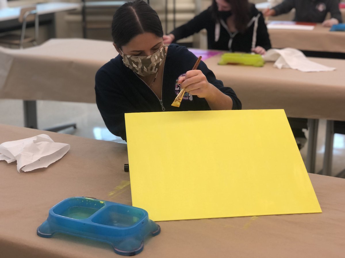 MyColangelo's tweet photo. #CulturalArt students were so happy today that they got to paint! It was so nice to see them completely engaged in their art! #creativity #paint #lotsofcolor #AboriginalArt @MyColangelo @BectonHS https://t.co/9vL7zjBGvK